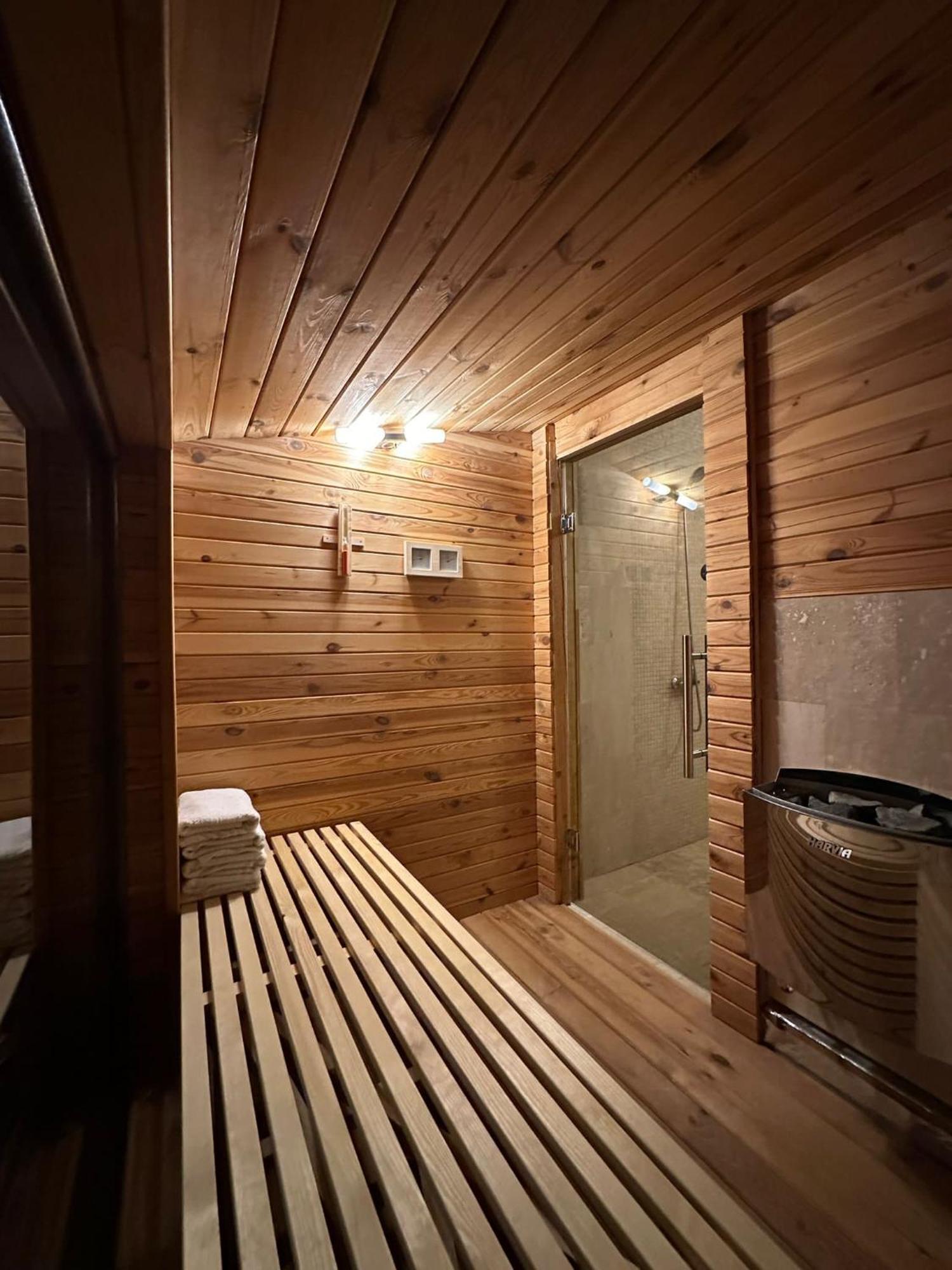 Attic 33 Apartment Câmpulung Moldovenesc Екстериор снимка