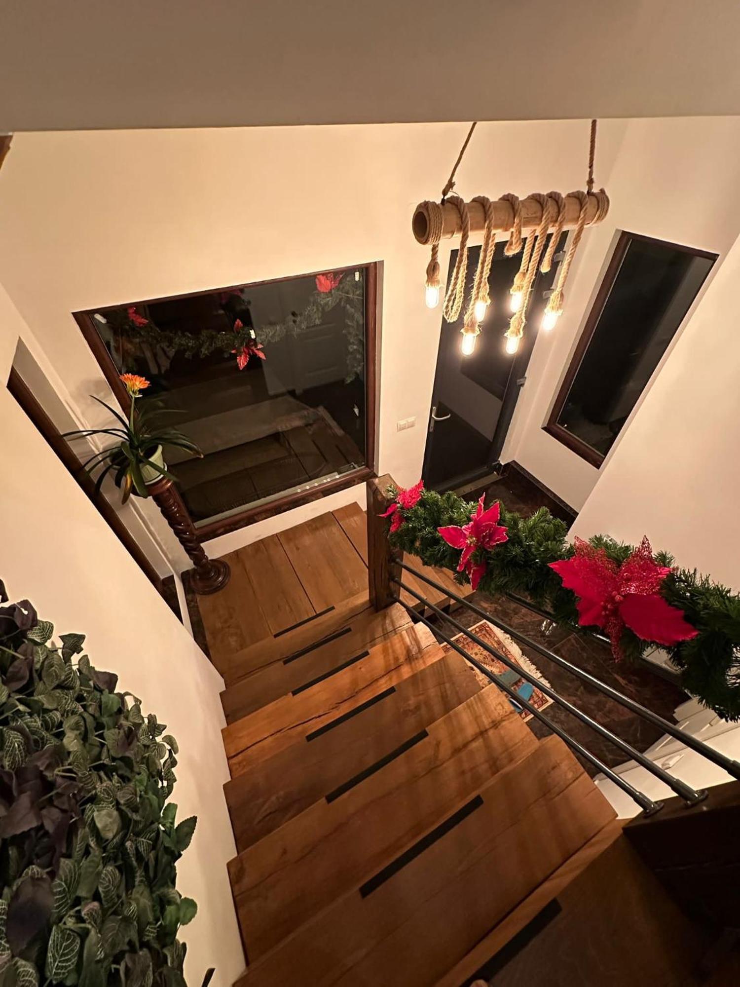 Attic 33 Apartment Câmpulung Moldovenesc Екстериор снимка